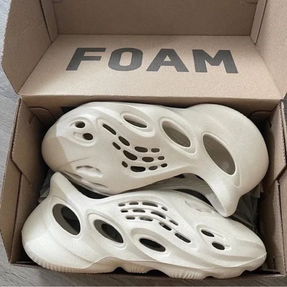 Yeezy | Shoes | Yeezy Foam Runners Gently Used  display picture 1